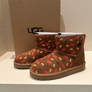 Ugg Jona Confetti Logo Suede Girls Boots